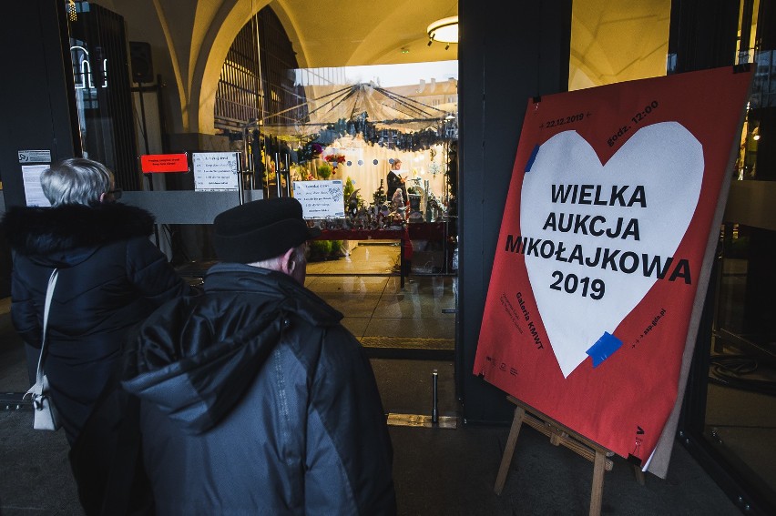 Wielka Aukcja Mikołajkowa studentów Akademii Sztuk Pięknych w Gdańsku [zdjęcia]