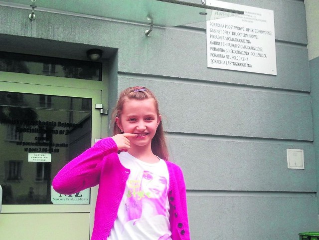 9-letnia Zuzia Bochenek z Chrzanowa w piątek po południu była z mamą w gabinecie dentystycznym na chrzanowskim osiedlu Północ. W rejestracji wyznaczono jej termin na lipiec.