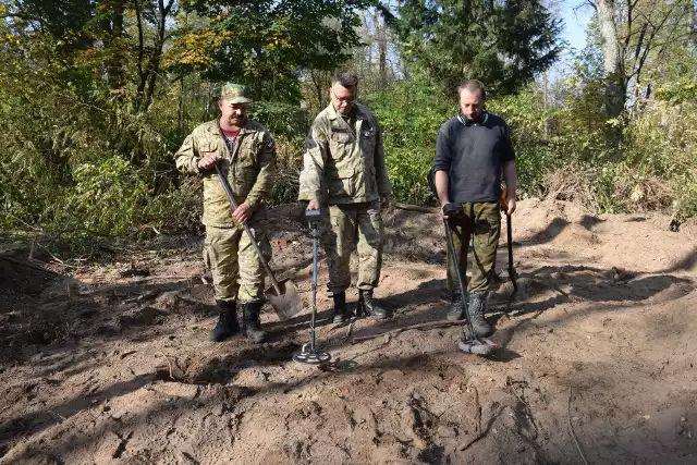 Poszukiwania na terenie dawnego majątki Scharfenberg  we wrześniu 2019