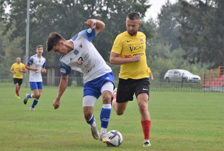 IV liga w Małopolsce: Orzeł Ryczów - Unia Oświęcim 2:0.