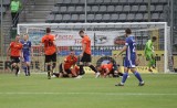 Fortuna 1 Liga. Chrobry bliski wyjścia ze strefy spadkowej. Obrońca Zagłębia podarował rywalom trzy punkty