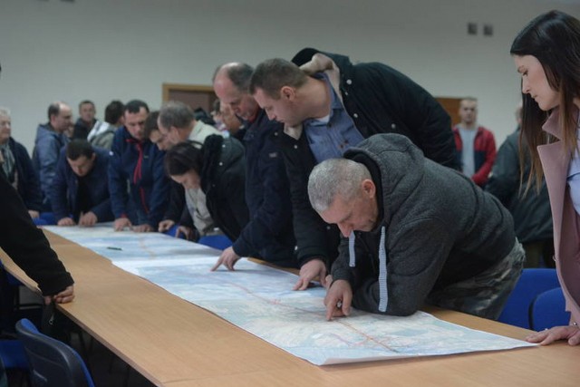 Mieszkańcy wielu gmin regionu radomskiego z wielkim zainteresowaniem uczestniczyli w konsultacjach w sprawie trasy S12.