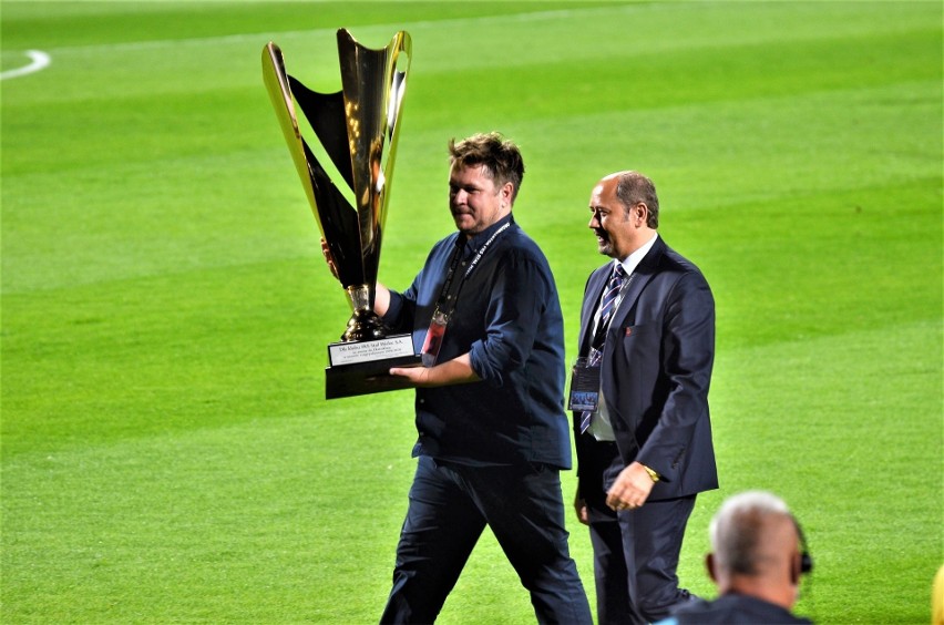 Górnik ograł Stal w Mielcu. Cudowny gol Manneha, "trafił w...