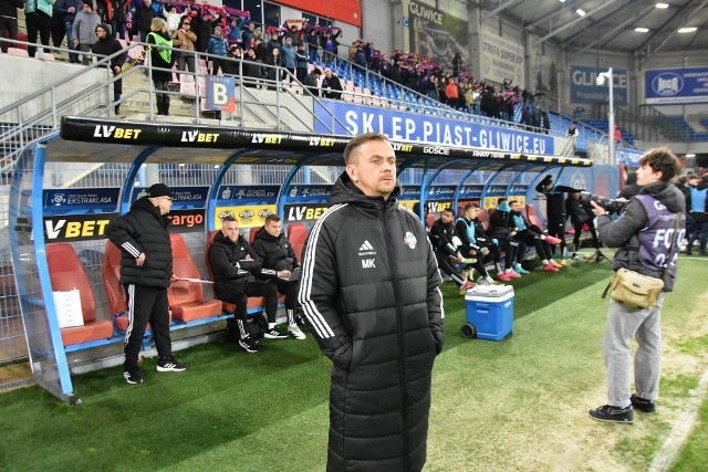 Trener Maciej Kędziorek, obiecał  utrzymać zespół w PKO Ekstraklasie>>>