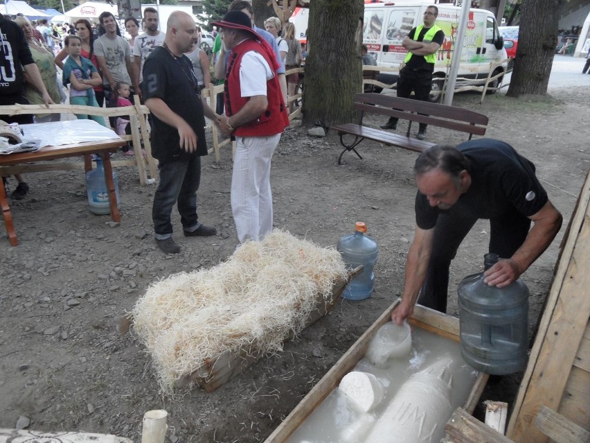 Oscypek Fest w Żywcu. Dżem i pokaz sztucznych ogni na finał [ZDJĘCIA]