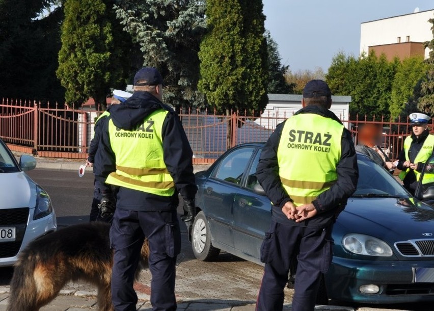 Bezpieczny Przejazd. Podlascy policjanci sprawdzali jak...