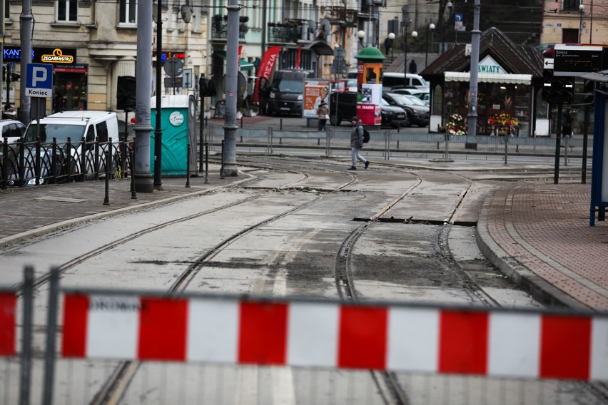 Kraków. Rozpoczął się remont torowiska przy hali Korony. Uwaga na utrudnienia w ruchu! [ZDJĘCIA]