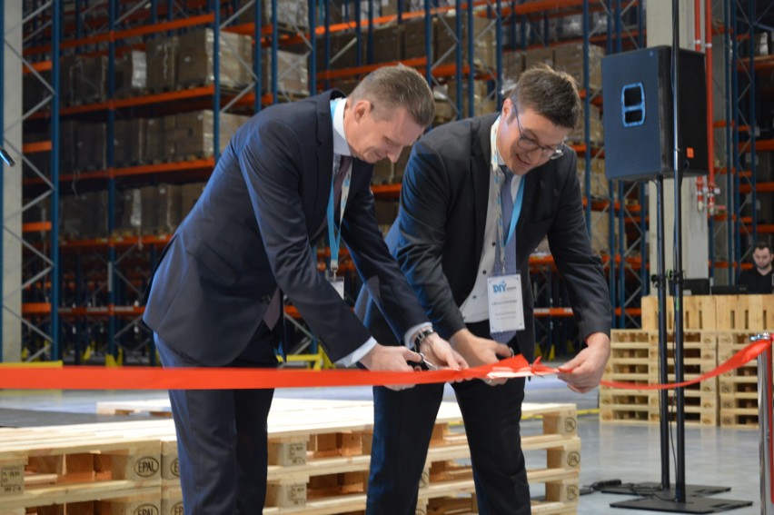W Świebodzinie otwarto centrum logistyczne DIY Logistic...