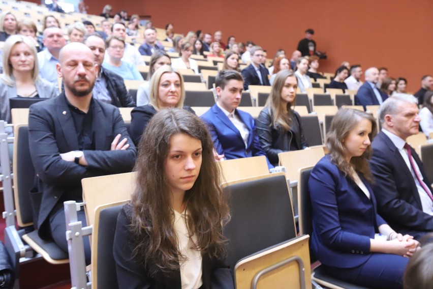 Stypendia Prezesa Rady Ministrów i Ministra Edukacji Narodowej dla najlepszych licealistów i uczniów technikum [ZDJĘCIA] 