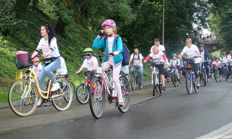 Oświęcim. Rodzinny Rajd Rowerowy po raz 20. Na starcie stanęło ponad 1000 rowerzystów [ZDJĘCIA]