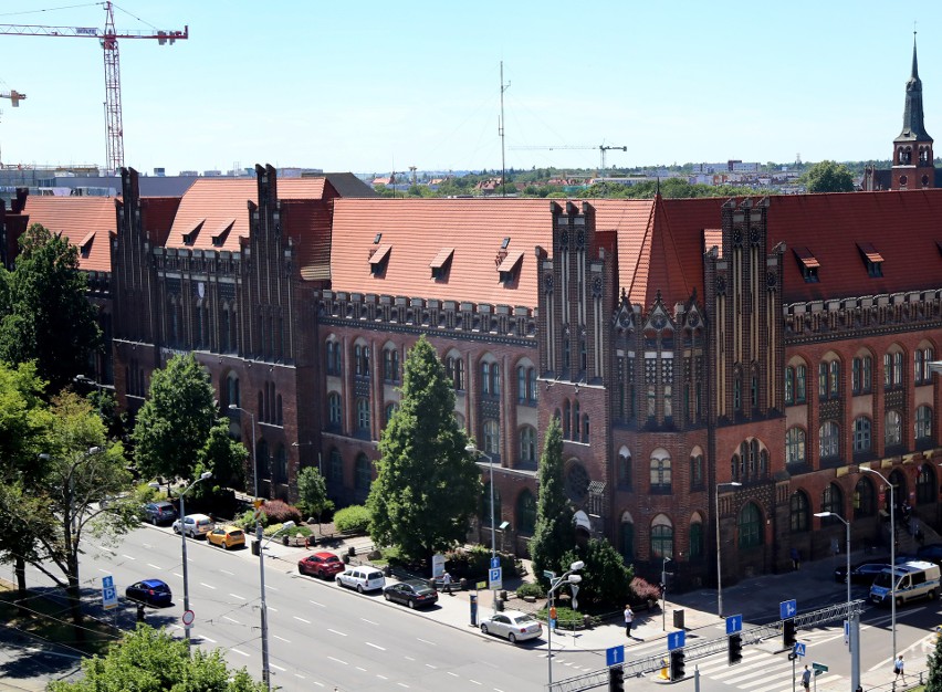 Czarna Perła w Szczecinie już gotowa. Luksusowy apartamentowiec stanął w centrum miasta [ZDJĘCIA, WIDEO]