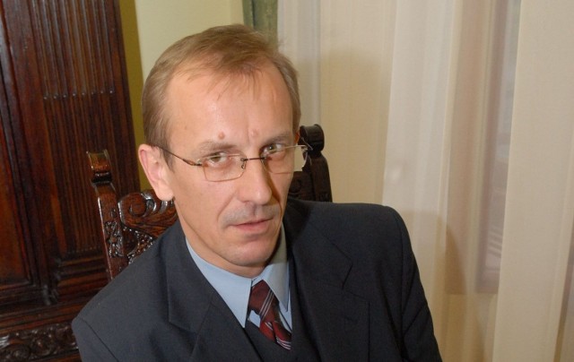 Wśród szefów miast z zerowym kontem jest Stanisław Kozłowski, burmistrz Ośna Lubuskiego, który w poprzednich edycjach bywał w czołówce