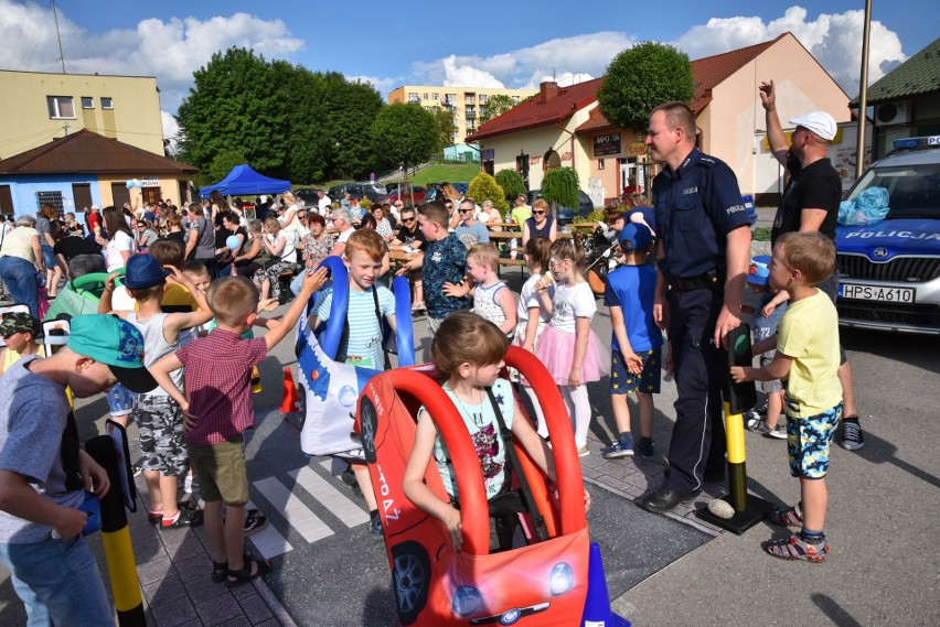 Gminny Dzień Dziecka w Sędziszowie połączony z otwarciem nowoczesnego placu zabaw i siłowni 