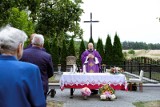 Rocznica pacyfikacji wsi Sikory-Tomkowięta. Mieszkańcy, jak co roku, spotkali się przy zbiorowej mogile 