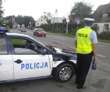 Wejherowo: Pijany chciał rozjechać mercedesem policjanta