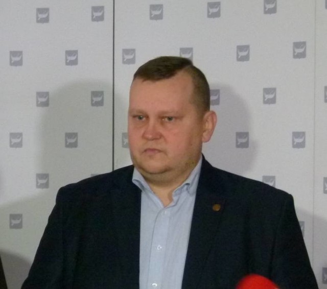 Marcin Chruścik (PiS) uważa, że prezydent w świetle prawomocnego wyroku skazującego, nie powinna startować w wyborach.