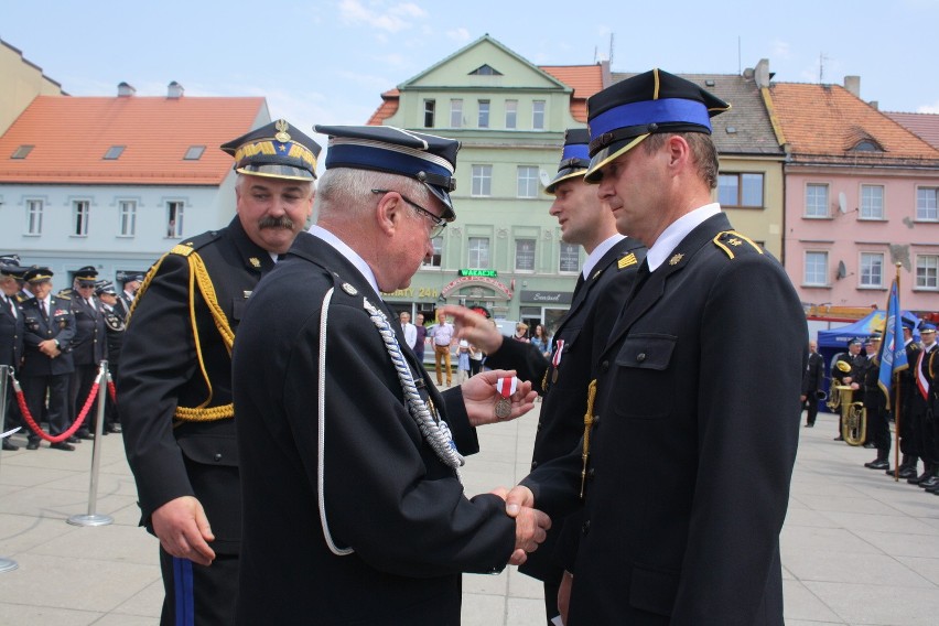 Oni ratują nasze życie. Zobacz strażaków i ich sprzęt