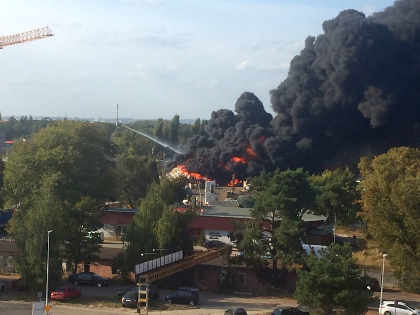 Pożar przy ulicy Pomorskiej w Szczecinie. Ogień spowodował...