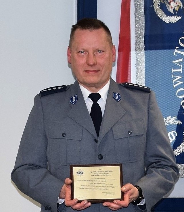Asp. szt. Jarosław Natkaniec, zastępca komendanta komisariatu Policji w Skawinie odszedł an emeryturę