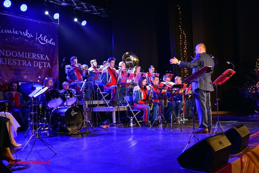Sandomierska Kolęda - wspaniały koncert Sandomierskiej Orkiestry Dętej w Porcie Kultury (ZDJĘCIA)