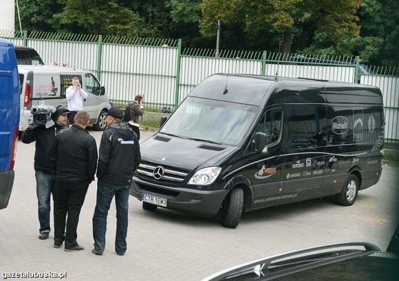 Zawodnicy Unibaksu Toruń opuścili zielonogórski stadion dwie godziny przed meczem.