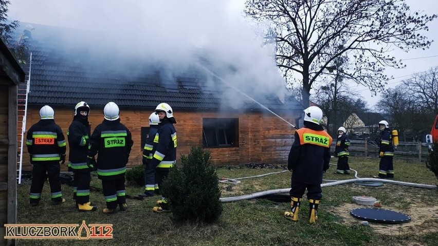 Pożar domu w Bażanach (w powiecie kluczborskim).