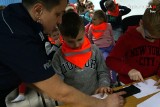Przedszkolaki odwiedziły komendę policji w Żorach ZDJĘCIA