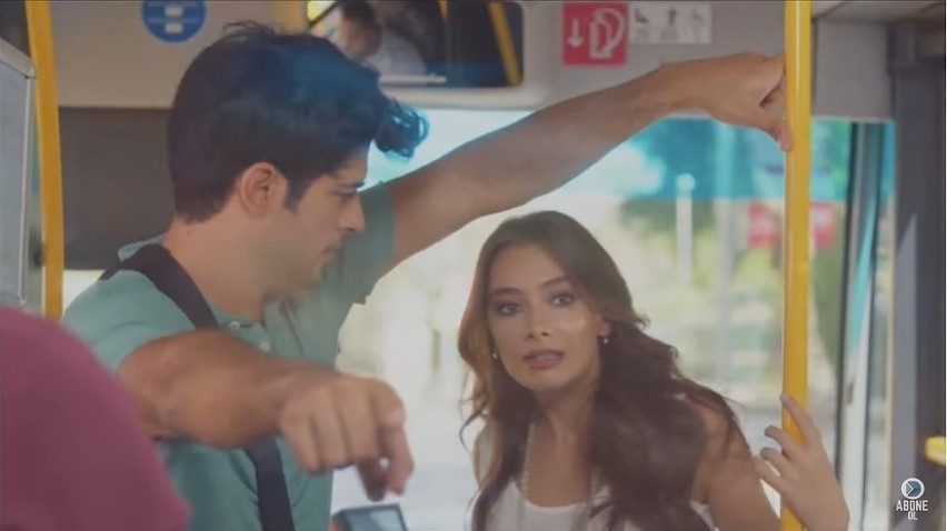 "Wieczna miłość" odcinek 1. Kemal pomaga Nihan w autobusie. Kiedy znowu się spotkają? [STRESZCZENIE ODCINKA+ZDJĘCIA]