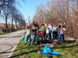 Akcja sprzątania w Świętochłowicach: Trashtag challange w Chropaczowie, Piaśnikach i Górze Hugona ZDJĘCIA