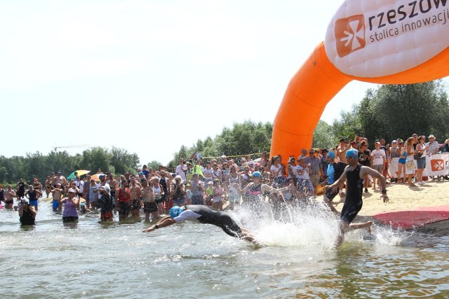 Na rzeszowskiej Żwirowni co roku odbywają się zawody triathlonowe