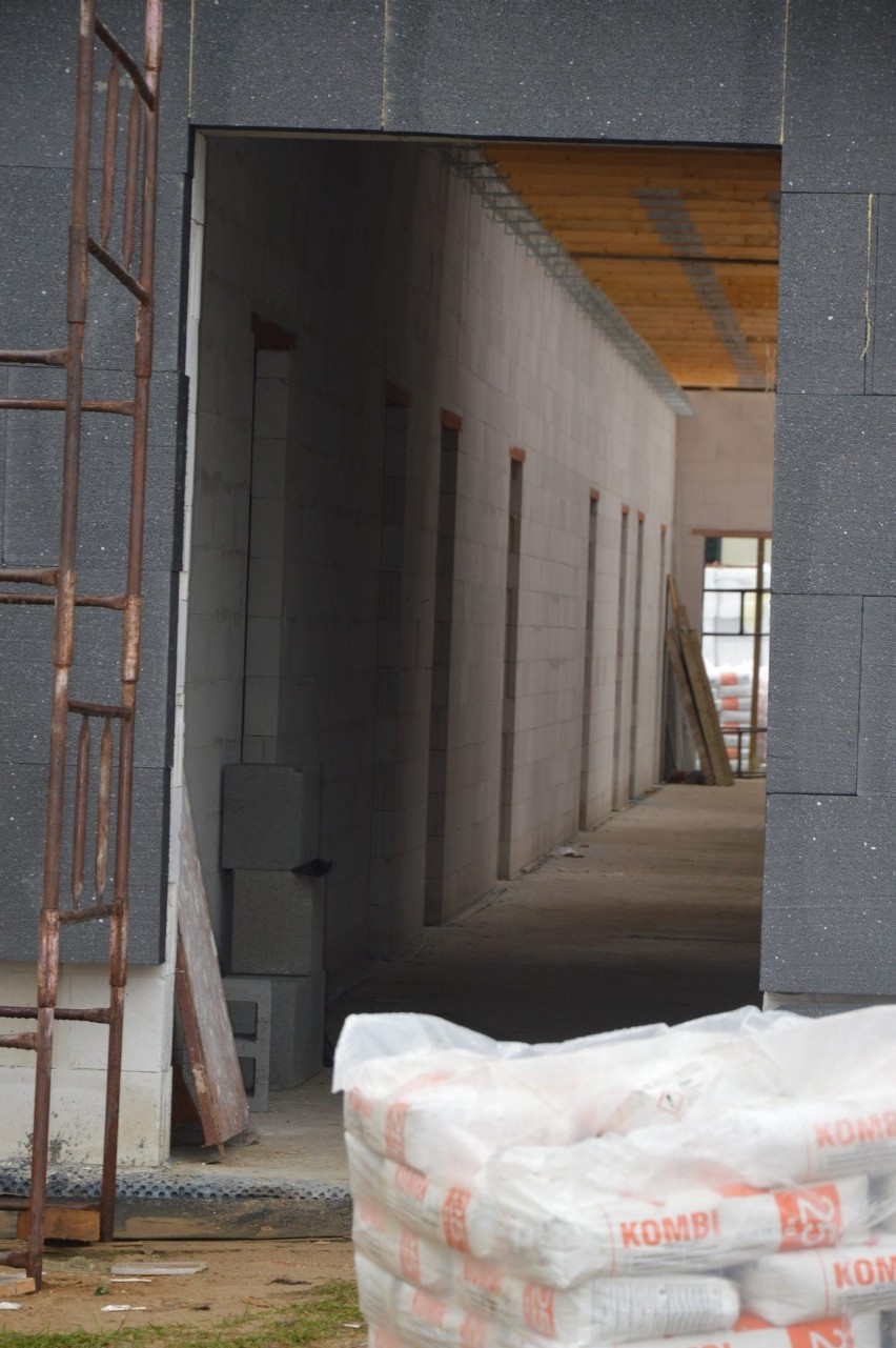 Dobre tempo budowy przedszkola w Rudzie Malenieckiej. Placówka będzie gotowa w przyszłym roku 