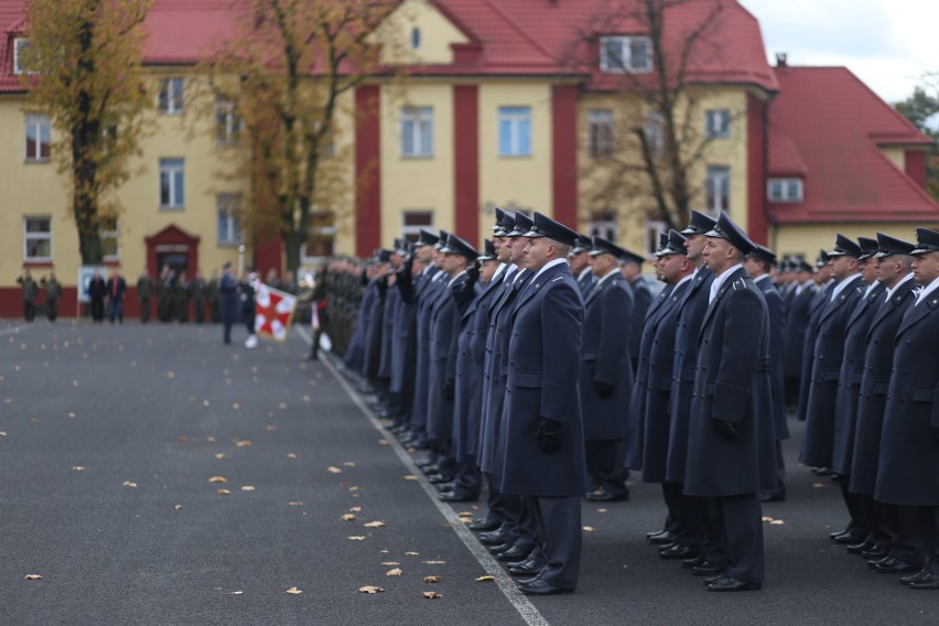 Bytomskie koszary wojskowe otwarte. 34. Śląski Dywizjon...