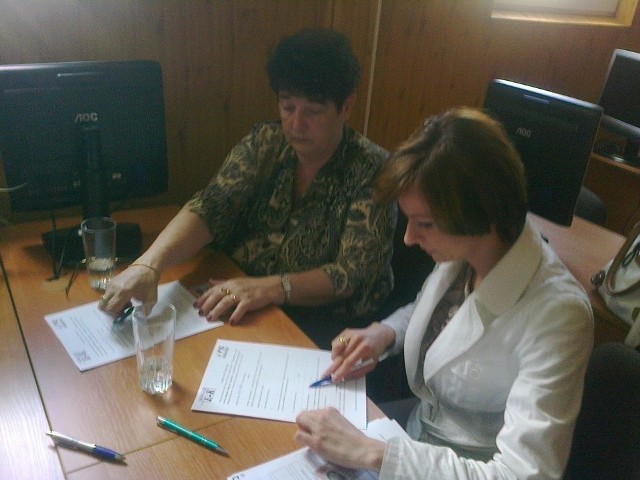 Chwila z podpisania umowy z Fundacją Ekspert - Kujaw