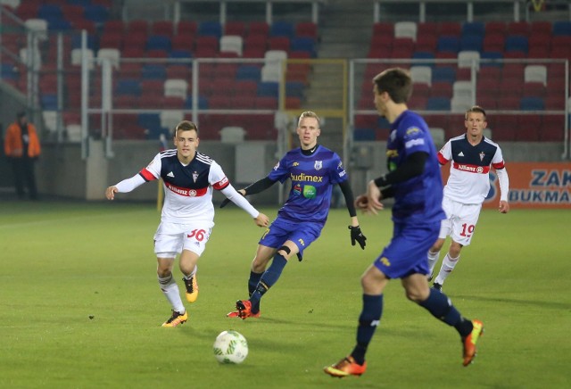 Górnik Zabrze - Stomil Olsztyn 2:0