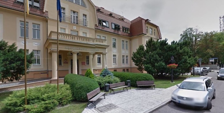 Już 12 osób zakażonych koronawirusem w Urzędzie Miasta w Kędzierzynie-Koźlu. Do wtorku mają być przebadani wszyscy pracownicy