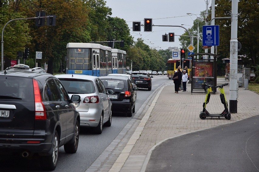 PiS do prezydenta: Zlikwidujcie buspas na Grabiszyńskiej. Zmierzacie do zatrzymania ruchu samochodów we Wrocławiu