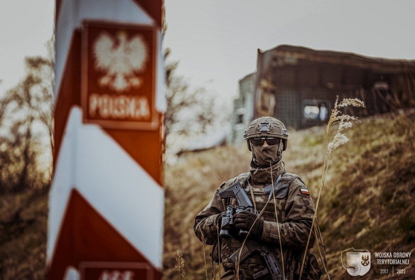 Świętokrzyscy terytorialsi chronią polsko-białoruską granicę. W akcji drony! Zobacz film i zdjęcia