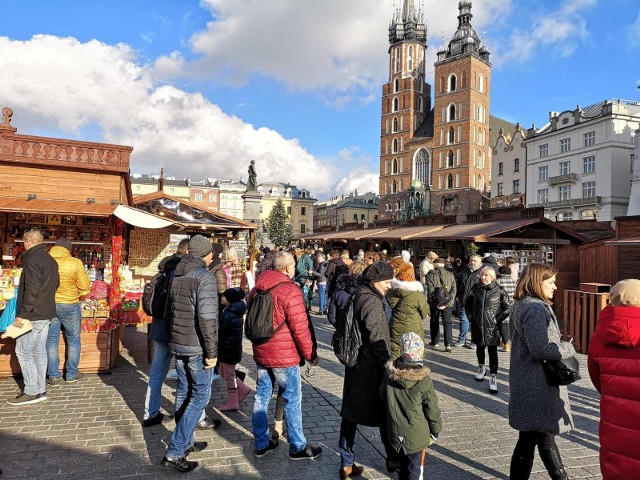 Już wkrótce na Rynku staną kioski bożonarodzeniowego jarmarku