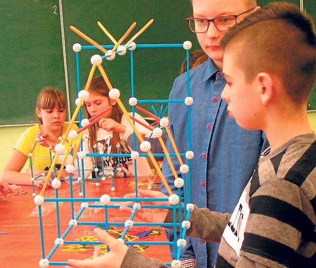 Większość figur na konkurs dzieci budowały razem z rodzicami. Bardzo dobrze im to wyszło!