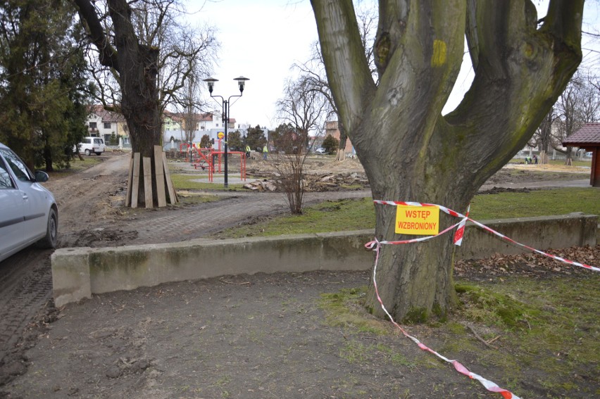 Tarnów. Rozpoczęła się przebudowa Parku Strzeleckiego. Ogródek jordanowski zmienił się w plac budowy