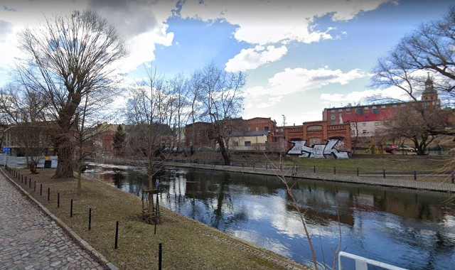 Ciało mężczyzny liczącego 60-65 lat wyłowiono z rzeki w rejonie ulicy Czartoryskiego w Bydgoszczy