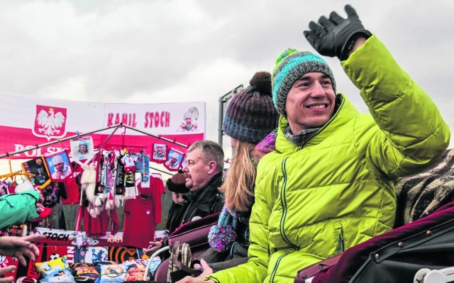 Kryształowej Kuli w nadchodzącym sezonie będzie bronił Kamil Stoch. Polacy rozpoczęli już przygotowania od obozu w Szczyrku