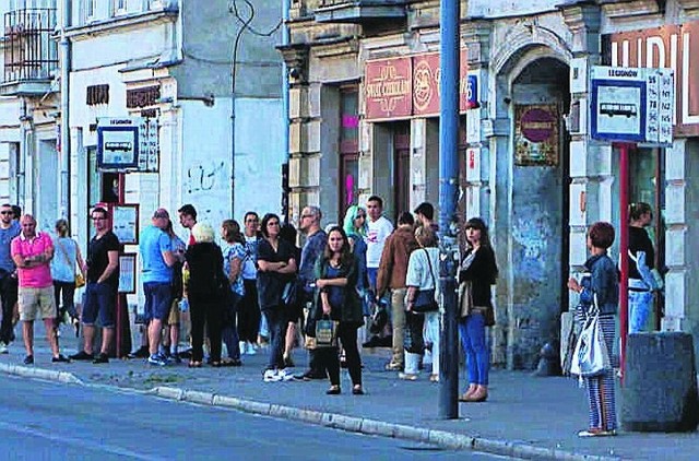 Do kradzieży doszło na przystanku przy ul. Zachodniej 55.