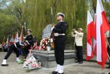 Obchody 3 maja w Gdyni. Uroczystość pod pomnikiem Konstytucji 3 Maja [ZDJĘCIA]
