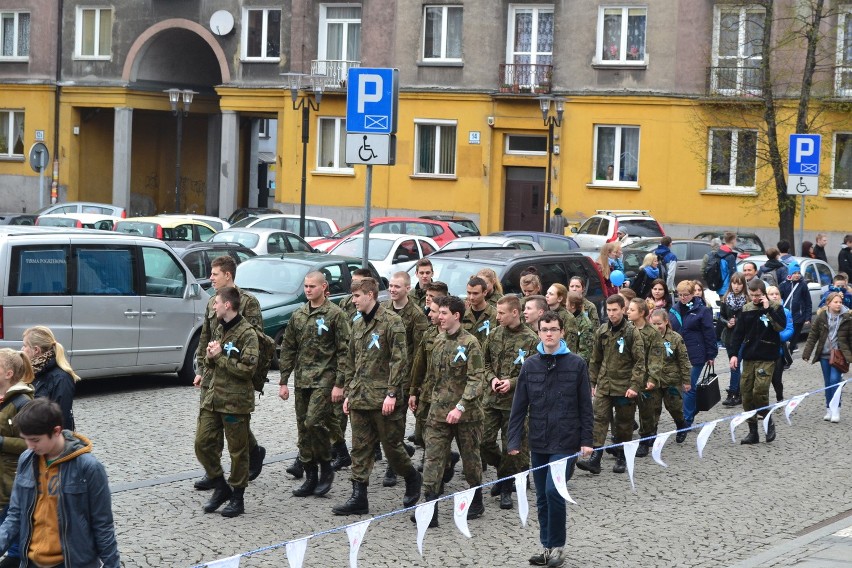 Sosnowiec: ulicami miasta przeszedł Błękitny Marsz [ZDJĘCIA]