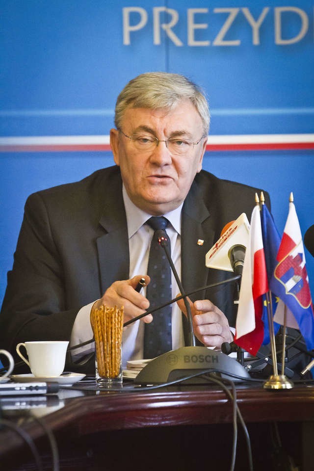 Przewodniczący Rady Miasta, Roman Jasiakiewicz, chciał w ramach protestu przeciwko projektowi ZIT-u zrezygnować z przewodnictwa RM