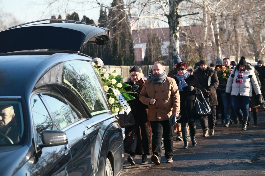 Pogrzeb Waldemara Presi w Łodzi. Aktor spoczął na cmentarzu przy ul. Szczecińskiej [ZDJĘCIA]