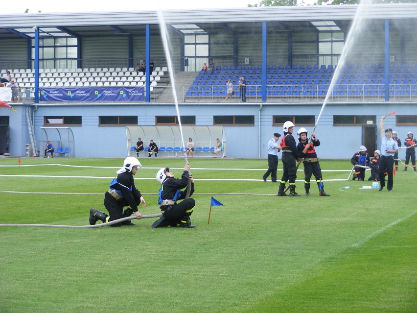 W Plewiskach odbyły się Powiatowe Zawody Sportowo -...