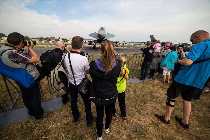 Publiczność Air Show Radom 2015: Zobacz, jak bawili się widzowie pokazów w Radomiu [ZDJĘCIA] [VIDEO]