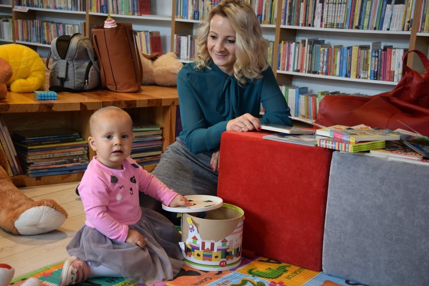 Fajny pomysł radziejowskiej biblioteki - dla niezwykłych mam, które mogą się tu spotkać, przyjść ze swymi pociechami